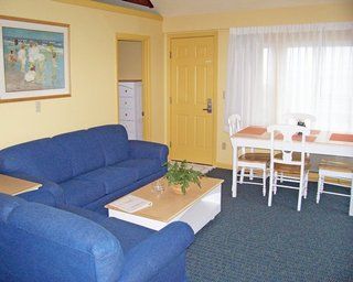 Seawinds II Hotel Денис Порт Екстериор снимка